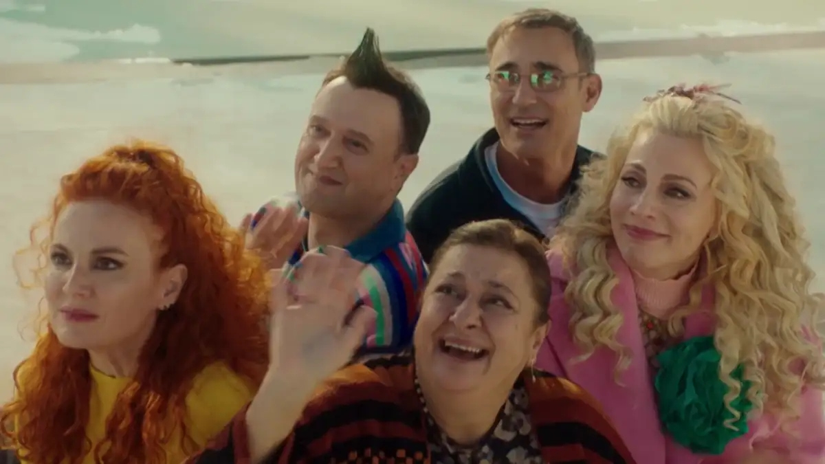 Στο Παρά Πέντε: Η συνάντηση της παρέας 20 χρόνια μετά, η βιντεοκλήση του Γιώργου Καπουτζίδη και η συγκίνηση της «Θεοπούλας»