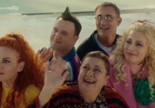 Στο Παρά Πέντε: Η συνάντηση της παρέας 20 χρόνια μετά, η βιντεοκλήση του Γιώργου Καπουτζίδη και η συγκίνηση της «Θεοπούλας»