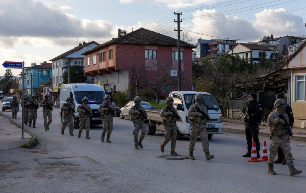 Τουρκία: Τρεις αστυνομικοί νεκροί σε μάχη με μέλη του ΙΚ στην επαρχία Γιάλοβα – Σκοτώθηκαν και έξι τζιχαντιστές
