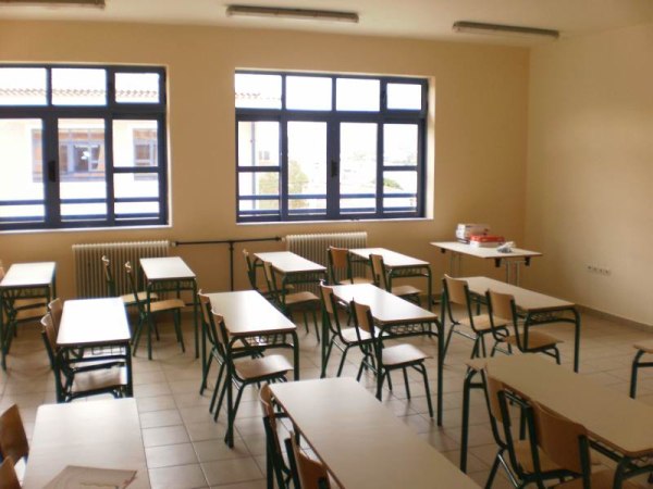 Βόλος: Καθηγητής κλείδωνε στην τάξη τους μαθητές – Καταγγελία από τους γονείς