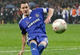 Σοκάρει η εξομολόγηση του Τζον Τέρι: «Σκέφτηκα να πηδήξω από τον 25ο όροφο, ακόμη ξυπνάω μέσα στη νύχτα» (vid)