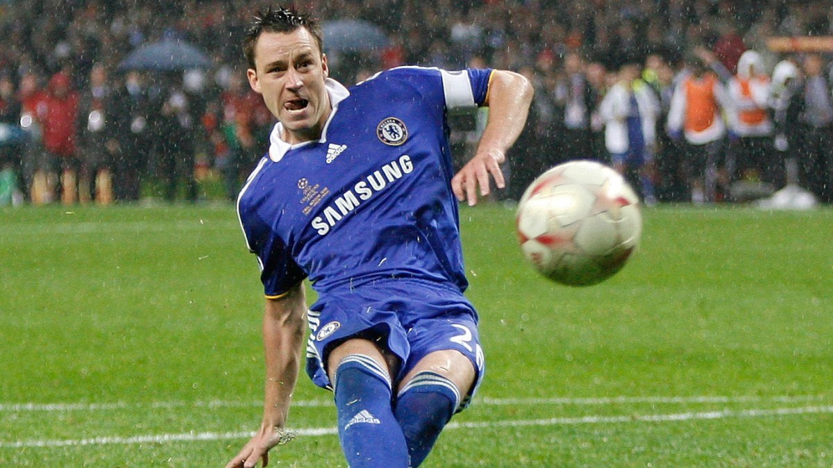 Σοκάρει η εξομολόγηση του Τζον Τέρι: «Σκέφτηκα να πηδήξω από τον 25ο όροφο, ακόμη ξυπνάω μέσα στη νύχτα» (vids)