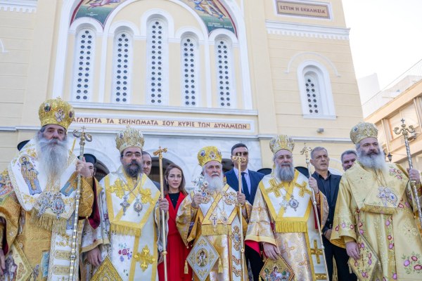 Με λαμπρότητα ο εορτασμός του Πολιούχου Αγίου Σπυρίδωνος στον Πειραιά