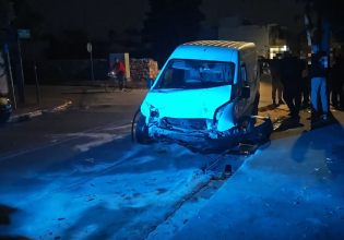 Τροχαίο με σύγκρουση δύο ΙΧ και έναν σοβαρά τραυματία στην Παιανία