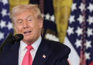 Ο Τραμπ ζητάει αποζημίωση τουλάχιστον 5 δισ. δολαρίων από το BBC με αγωγή για συκοφαντική δυσφήμιση