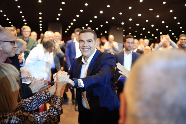 Αλέξης Τσίπρας: Παρέμβαση για τους αγρότες – «Αυτοί που διεκδικούν το δίκιο τους δεν είναι εγκληματίες»