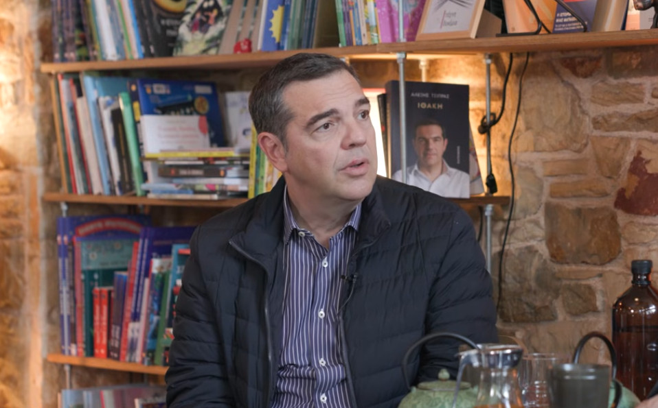 Τσίπρας σε φοιτητές: Η κρίση εμπιστοσύνης στους θεσμούς απειλεί τη Δημοκρατία – Δεν βλέπω τρίτη τετραετία για Μητσοτάκη