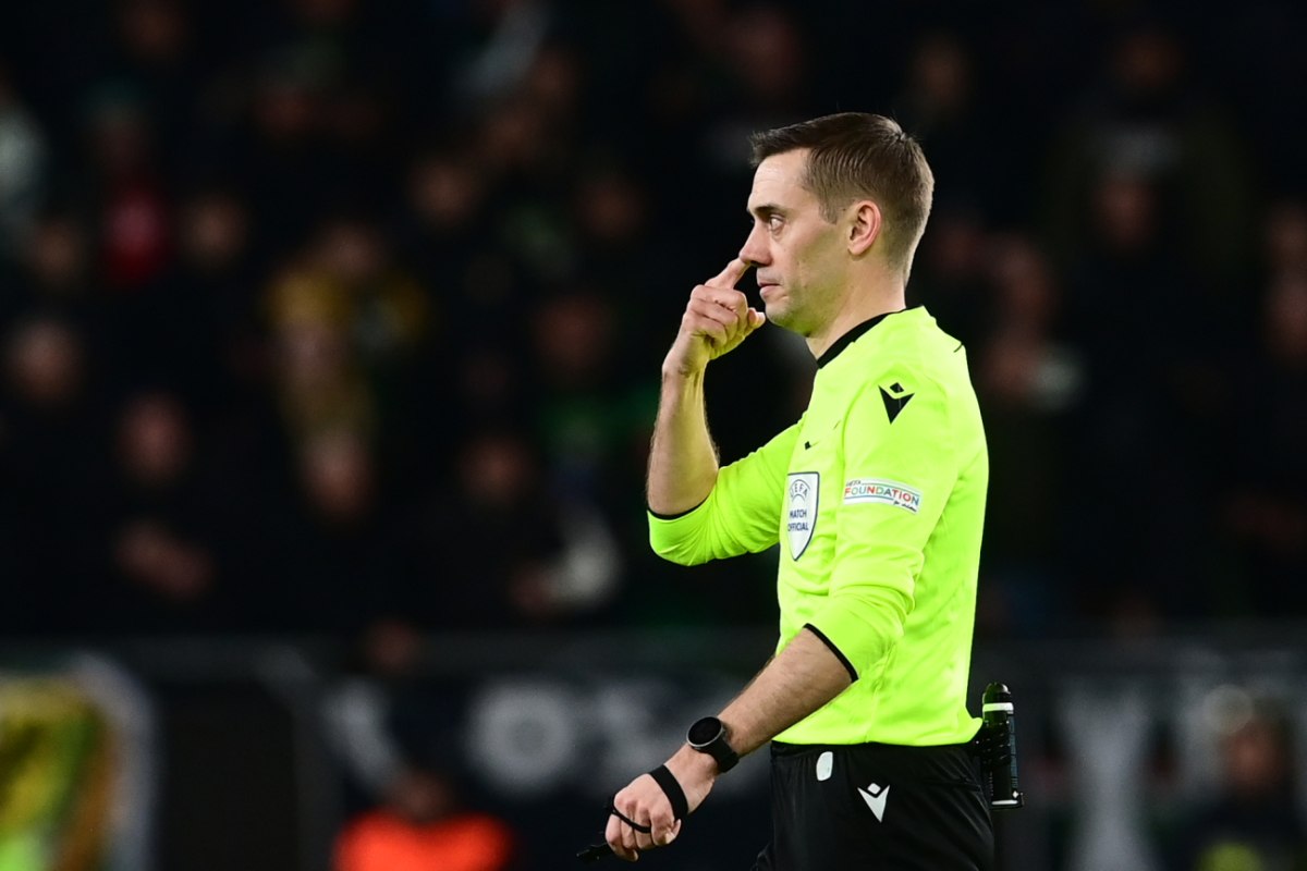 IFFHS: Ο Τουρπέν καλύτερος διαιτητής του 2025 (pics)