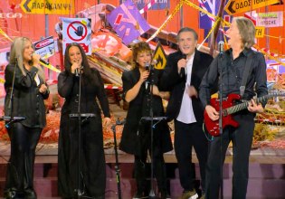 Ο Κώστας Τουρνάς και μια βραδιά γλυκιάς μουσικής νοσταλγίας στο «Αλ Τσαντίρι Νιούζ»