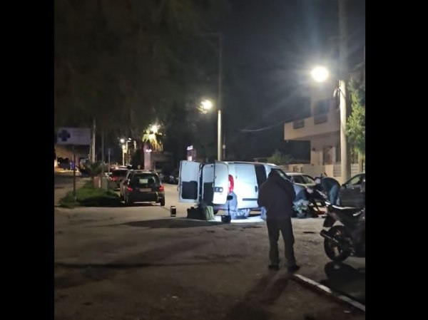 Συναγερμός στα Καλύβια – Εξουδετερώθηκε ο εκρηκτικός μηχανισμός με ελεγχόμενη έκρηξη