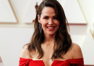 Τζένιφερ Γκάρνερ: Έτοιμη για τη νέα κωμωδία του Netflix «One Attempt Remaining»