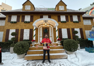 Μόνος στο Σπίτι: Ρεκόρ για το επετειακό γιγαντιαίο σπίτι από τζίντζερμπρεντ των ΜακΆλιστερ