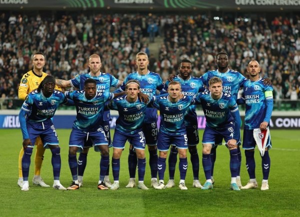 Σαμσουνσπόρ: «Όχι» στους οπαδούς της που ζήτησαν να παίξει κόντρα στην ΑΕΚ με εμφάνιση που θυμίζει τον Κεμάλ