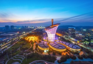 Η τεχνολογική ελίτ οραματίζεται τη νέα Γη της Επαγγελίας: Ιδιόκτητες κερδοσκοπικές πόλεις