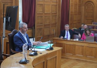 Πηγές ΝΔ: Ο Μανόλη Χνάρης «αδειάζει» το ΠΑΣΟΚ – «Καταρρίφθηκε εκ των έσω το βασικό αφήγημα»