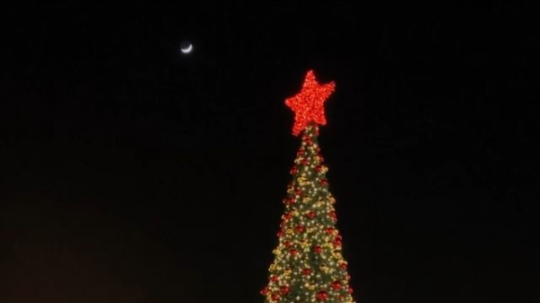 Σε κλίμα Χριστουγέννων ο πλανήτης: Εορτασμοί και ευχές από τη Βηθλεέμ μέχρι την Αυστραλία