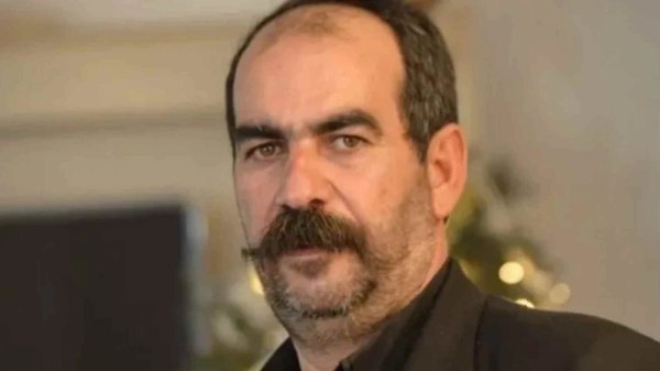 Να σπάσει την «ομερτά» απειλεί τώρα ο «Φραπές» – Μπρος γκρεμός και πίσω ρέμα για την κυβέρνηση Μητσοτάκη με τον «κουμπάρο»