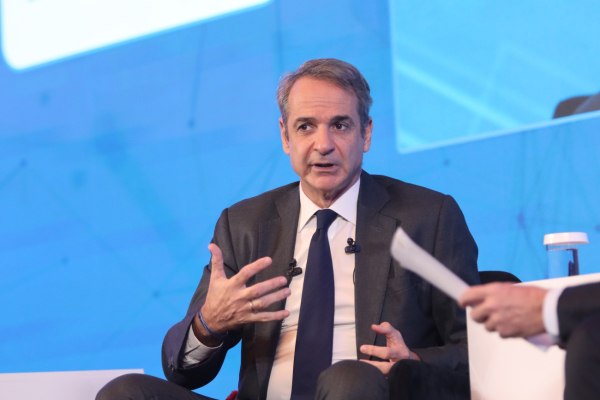 Νέα προσπάθεια διάσπασης των αγροτών από Μητσοτάκη – «Να κάνουμε διάλογο με ανοιχτούς δρόμους»