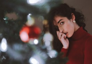 Μην το κουράζεις: Σταμάτα να το υπεραναλύεις τόσο – γιορτές έχουμε