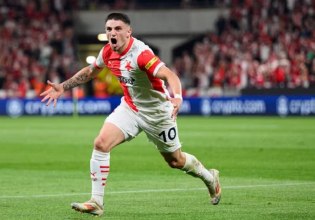 Ο Χρήστος Ζαφείρης αποχαιρέτησε την Σλάβια Πράγας (pic)