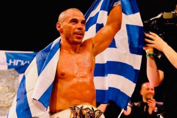 Ο θρύλος του kick boxing Μιχάλης Ζαμπίδης επιστρέφει στα ρινγκ! (vids)