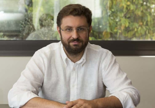 Ζαχαριάδης: Καλεί προοδευτική αντιπολίτευση και Τσίπρα – «Πρέπει να ξεκινήσουν διεργασίες»