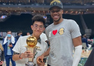 Ο ισχυρός άνδρας της ΚΑΕ Άρης, Ρίτσαρντ Σιάο ευχήθηκε στον Γιάννη Αντετοκούνμπο για τα γενέθλιά του