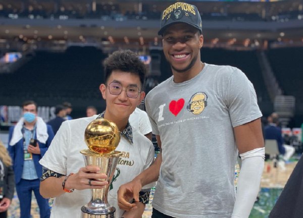 Ο ισχυρός άνδρας της ΚΑΕ Άρης, Ρίτσαρντ Σιάο ευχήθηκε στον Γιάννη Αντετοκούνμπο για τα γενέθλιά του