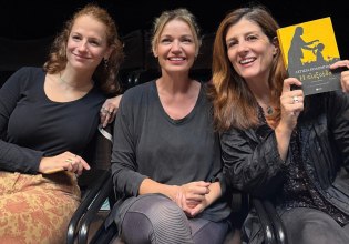 Η Πλεξούδα το best-seller της Λετισιά Κολπμπανί, για πρώτη φορά επι σκηνής, στο Θέατρο Μεταξουργείο