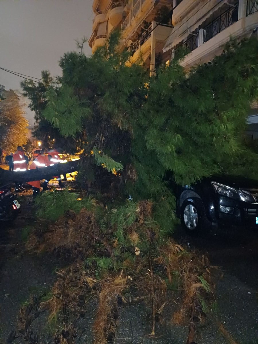 Δήμος Νίκαιας-Αγ.Ι.Ρέντη: Ο μεγάλος όγκος των υδάτων υπερέβη προσωρινά τις δυνατότητες των υποδομών
