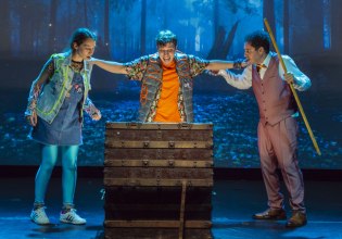 «Οι περιπέτειες του Τομ Σόγιερ» συνεχίζονται στο θέατρο Άλφα – Ληναίος-Φωτίου