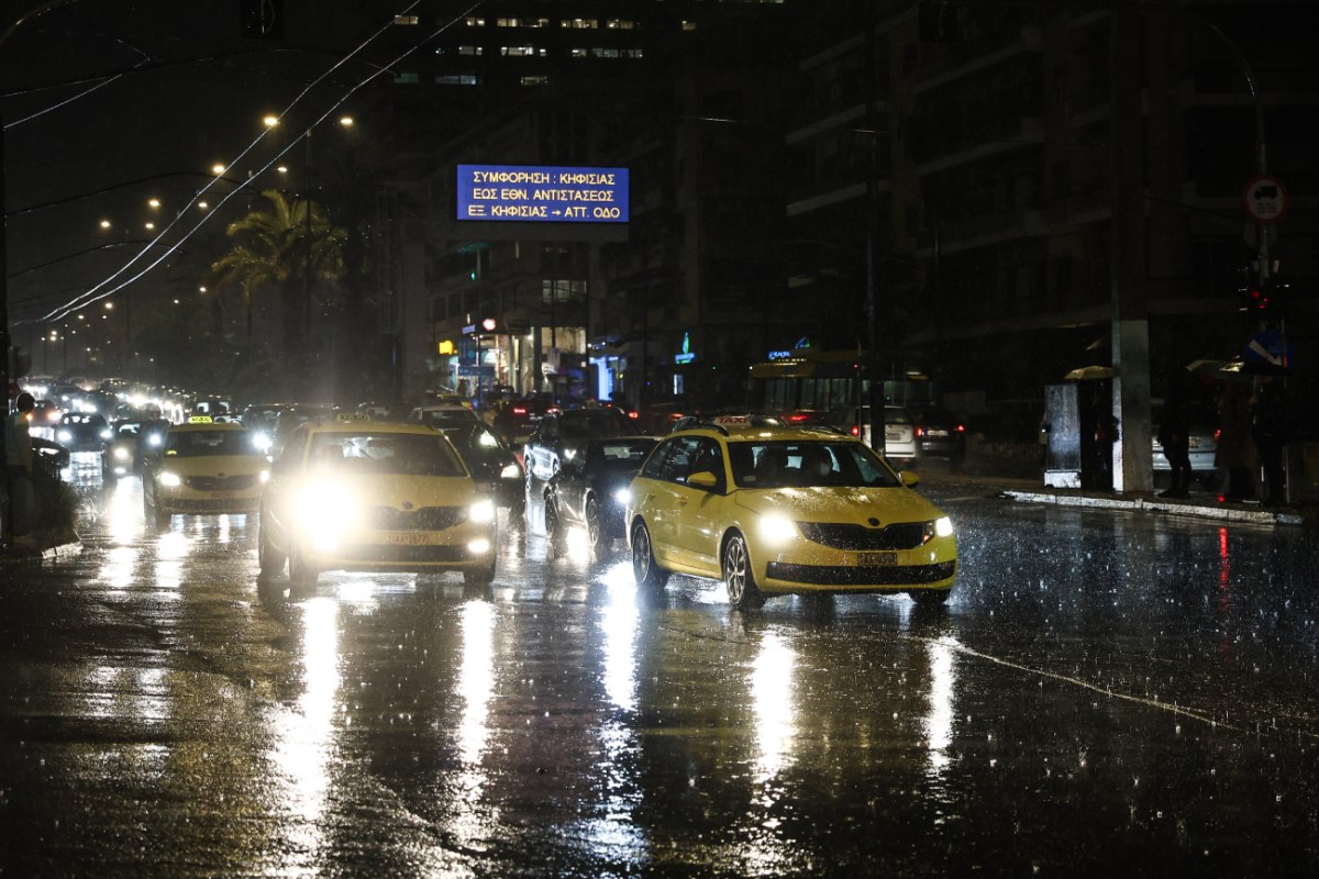 Σφοδρά καιρικά φαινόμενα από το βράδυ – Κατηγορίας 4 η βροχή που αναμένεται – Χάρτες