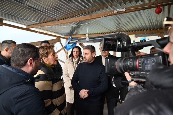 Ανδρουλάκης σε αγρότες: Αγροτικό ρεύμα στα 7 λεπτά την κιλοβατώρα και πάγιο στα 5 ευρώ/μήνα η πρόταση του ΠΑΣΟΚ