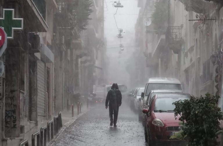 Έκτακτο δελτίο επιδείνωσης καιρού: Έρχονται ισχυρές βροχές και καταιγίδες – Πορτοκαλί προειδοποίηση και για την Αττική