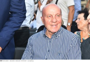 Μίμης Δομάζος: Η συγκινητική ανάρτηση από τις κόρες του για τον έναν χρόνο από τον θάνατο του