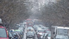 Καιρός: Πέφτει κι άλλο η θερμοκρασία την Κυριακή – Πού θα σημειωθούν βροχές και χιονοπτώσεις