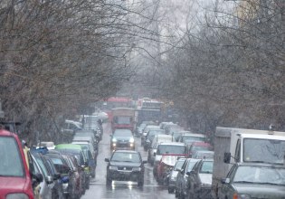 Καιρός: Πέφτει κι άλλο η θερμοκρασία την Κυριακή – Πού θα σημειωθούν βροχές και χιονοπτώσεις