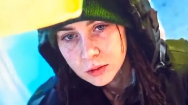 Ο οδηγός ταξί που μετέφερε την 16χρονη Λόρα στο αεροδρόμιο ανέφερε πως μίλησε με κάποιον