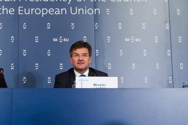 Αρχεία Επστάιν: Παραιτείται πρώην υπουργός της Σλοβακίας και έμπιστος του Φίτσο λόγω αποκαλύψεων