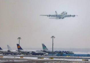 Φρανκφούρτη: Ακυρώσεις πτήσεων στο αεροδρόμιο λόγω χιονιού και πάγου