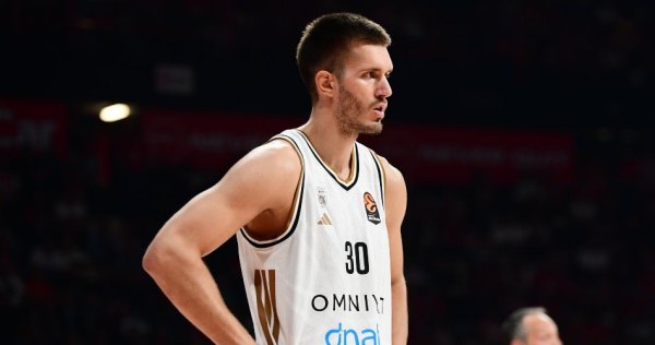 Πετρούσεφ: «Υπήρξε ενδιαφέρον από τη Χάποελ, αλλά…»