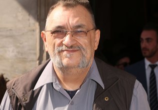 «Βρε μπαγάσα, πως τα περνάς εκεί πάνω;»: Η Φίνος Φιλμ τιμά τον Ιάσονα Τριανταφυλλίδη έναν χρόνο μετά τον θάνατό του