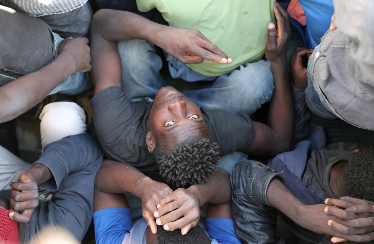 Λιβύη: Ανακαλύφθηκε μυστική υπόγεια φυλακή με πάνω από 200 μετανάστες