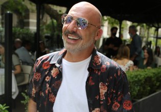 Δεν αγαπάει αυτούς που δουλεύουν γι’ αυτήν: Ο Νίκος Μουτσινάς αποκάλυψε γιατί απομακρύνθηκε από την τηλεόραση