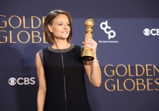 Η Τζόντι Φόστερ αποκαλύπτει ότι «γλύτωσε τη σεξουαλική κακοποίηση στο Χόλιγουντ», επειδή είχε προνομιακή θέση