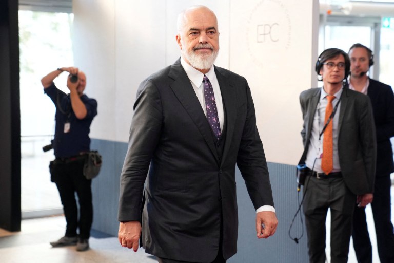 Ανάρτηση στο «X»: Η άγνωστη πτυχή των σπουδών του Έντι Ράμα – Το Χάρβαρντ και η ελληνική υποτροφία