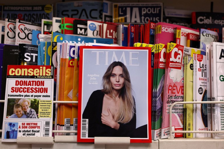 Αντζελίνα Τζολί: Καρκινοπαθής στο πρώτο τρέιλερ για το Couture – «Κατάθεση ψυχής»