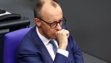 Μερτς: Σε «πολύ κρίσιμη κατάσταση» ορισμένοι τομείς της οικονομίας, παραδέχεται ο Γερμανός καγκελάριος