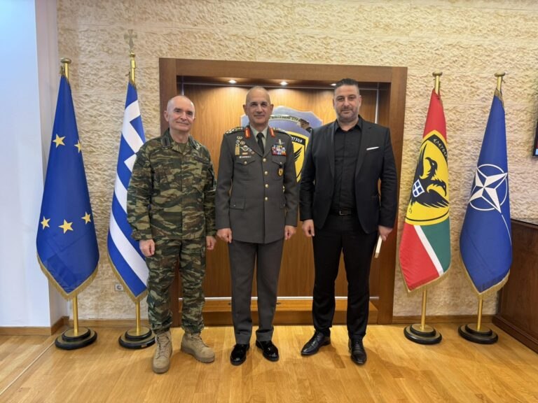 Μεγάλη στρατιωτική παρέλαση στο Μεσολόγγι για την επέτειο των 200 χρόνων από την ηρωική Έξοδο