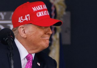 Μπλόκο Τραμπ σε συμφωνία για ψηφιακά τσιπ – Θέτει λόγους εθνικής ασφάλειας